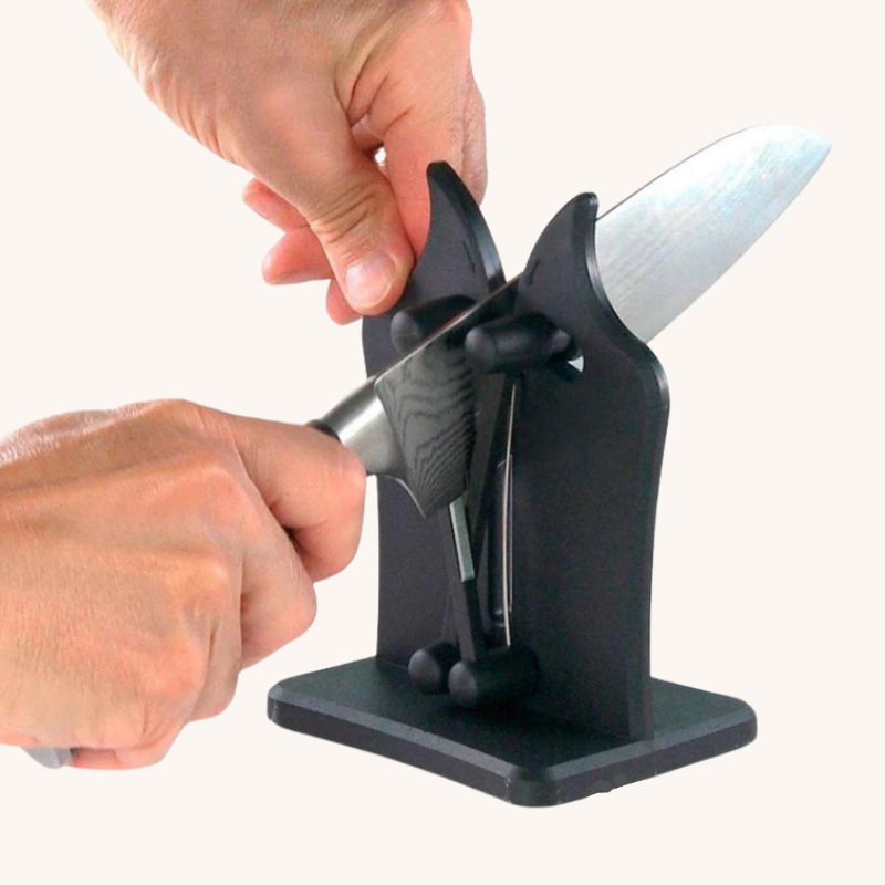 Aiguiseur couteau à bras croisés design Mon aiguiseur couteau